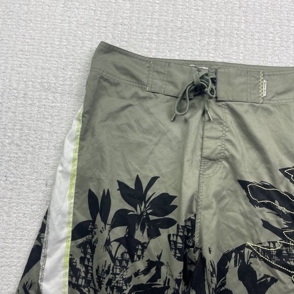Y2K Ocean Core Board Shorts Men 36 Green Hawaiian Floral Palm tree AOP Swim - Picture 4 of 13